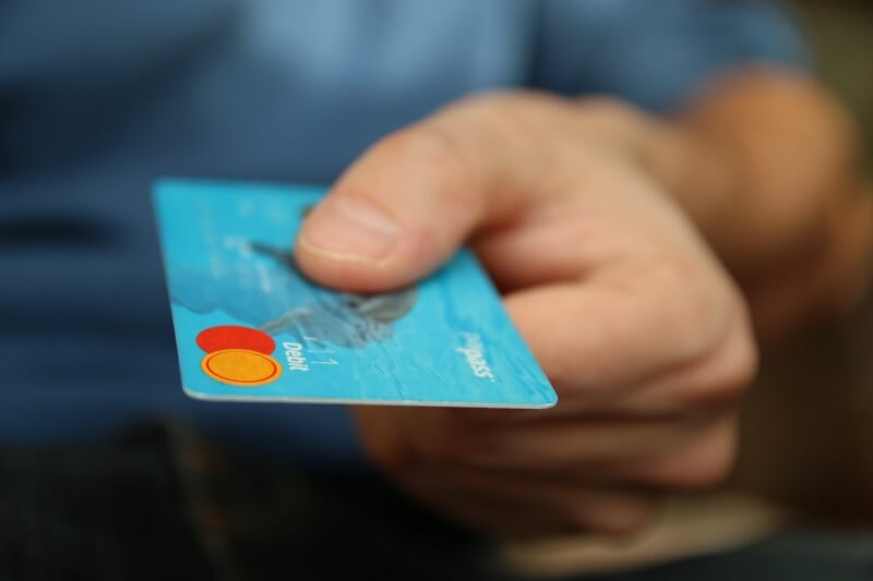신용카드와 체크카드를 사용금액에 대한 소득공제는 매우 큰 비중을 차지하고 있습니다.